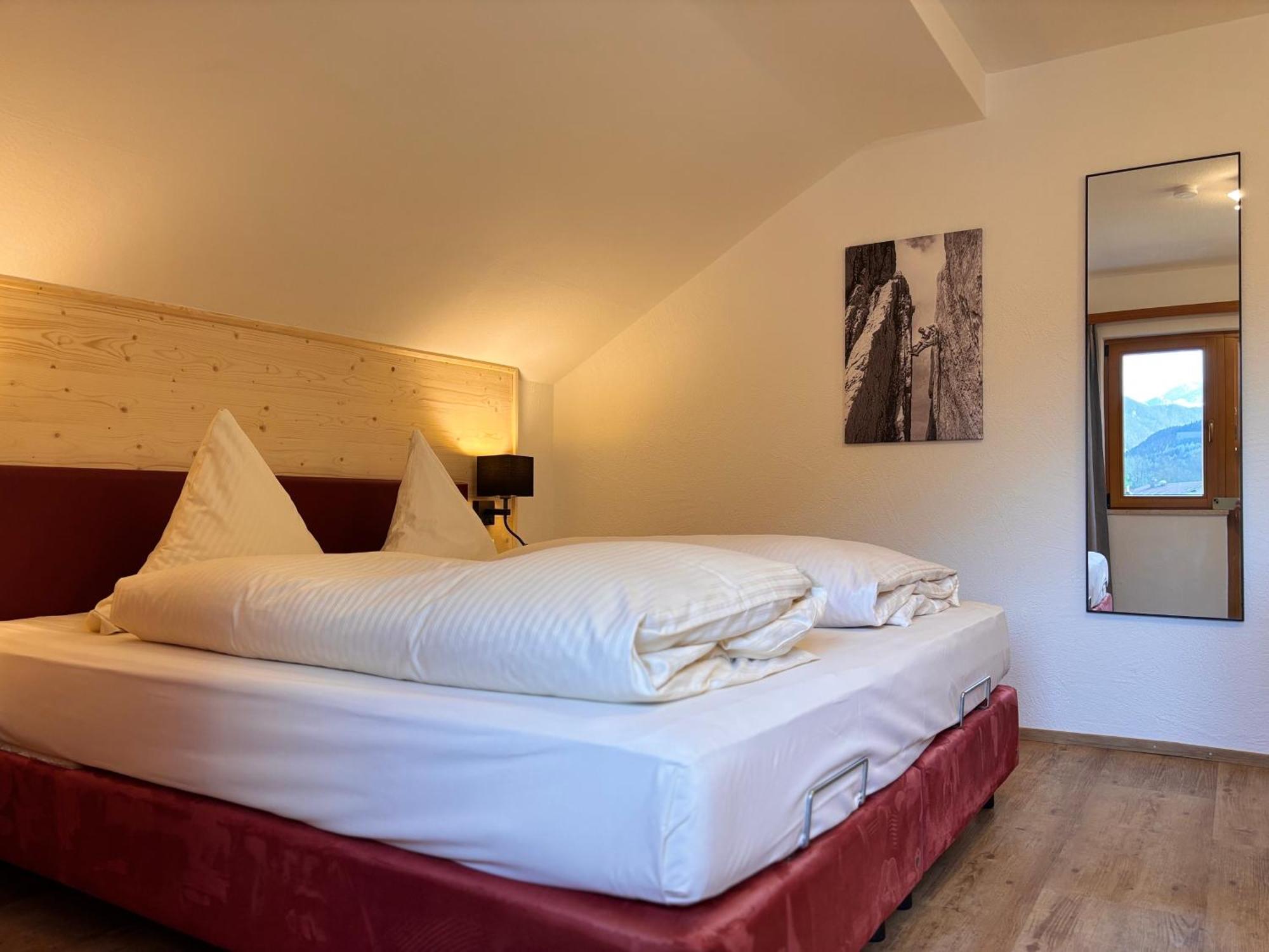 Pension Bavaria Mittenwald Exterior photo